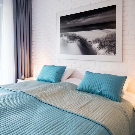 Lato Apartament Solna 11C Z Garazem โควอบเซก ภายนอก รูปภาพ